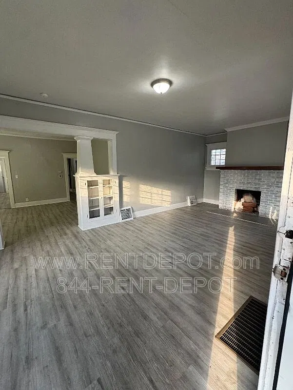 3 bed, 2.0 bath, 2646 sqft, $1,498 — Photo 3