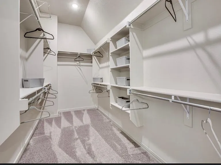 6101 Roper Rd — Photo 22