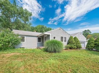 15 Pilgrim Dr, Windsor, CT 06095