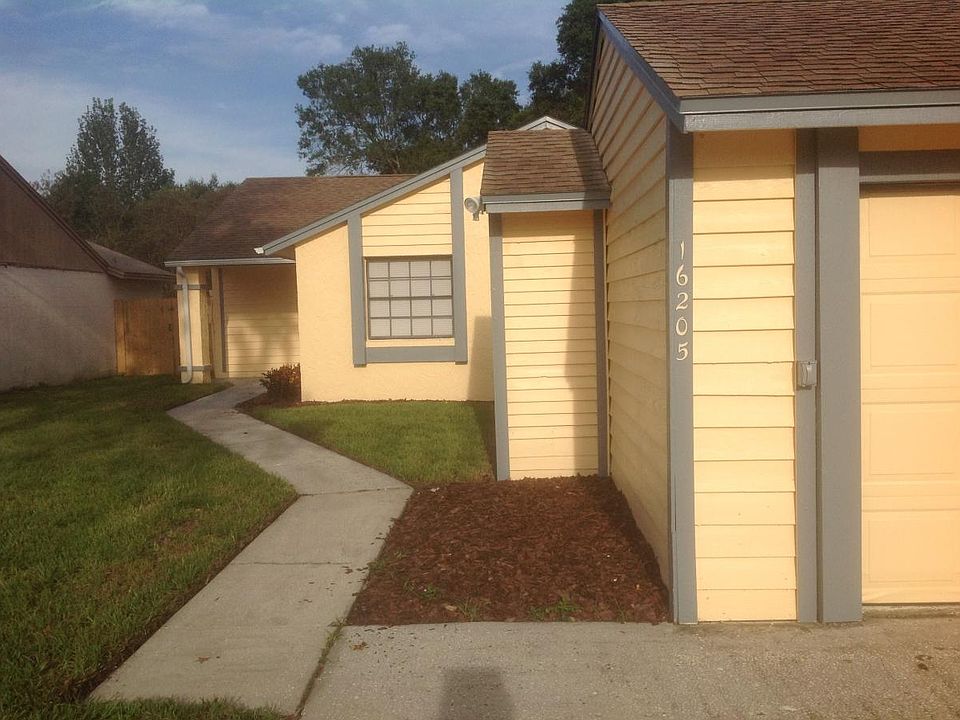 1st image of 16205 Lakehead Ct