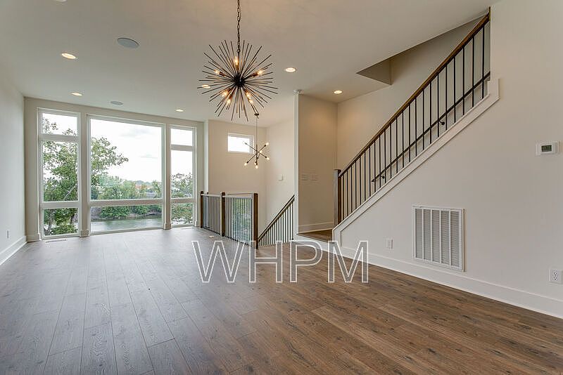 1st image of 910 Youngs Ln #23