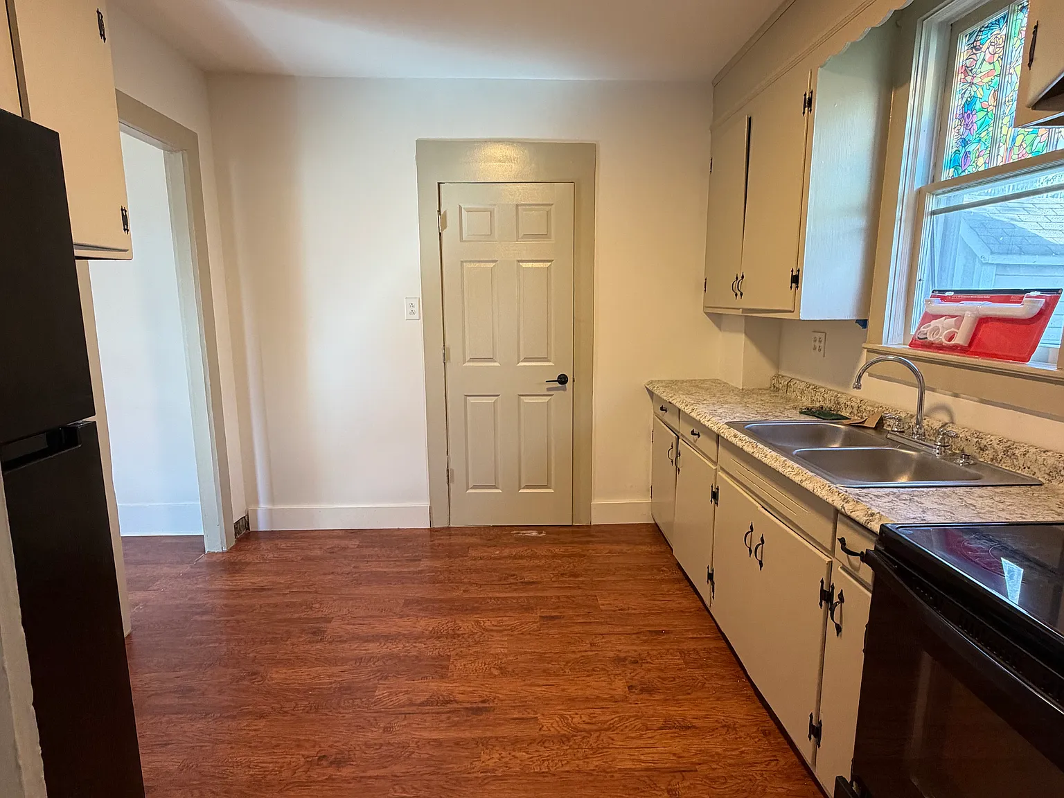 2 bed, 1000 sqft, $1,000 — Photo 3