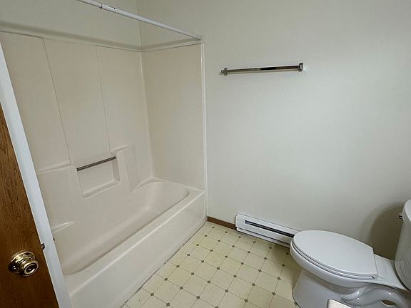 3rd image of 250 N University Dr APT 3