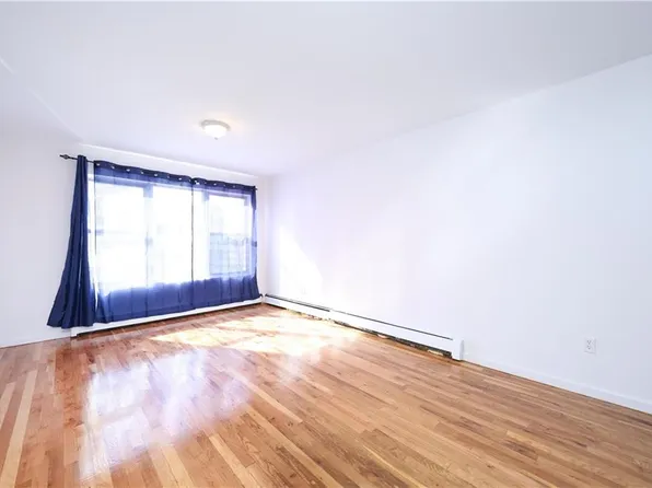 517 Milford Street image 17 of 32