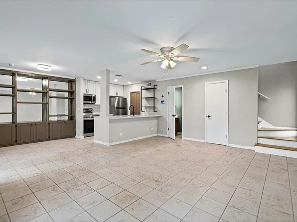 6718 Silvermine Dr APT 1204, Austin, TX 78736