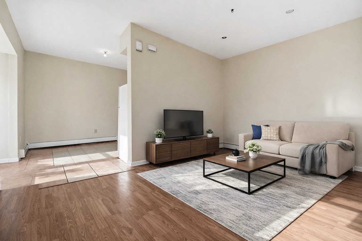 2 bed, $2,250 — Photo 1