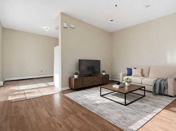 77 Swartswood Rd, Newton, NJ