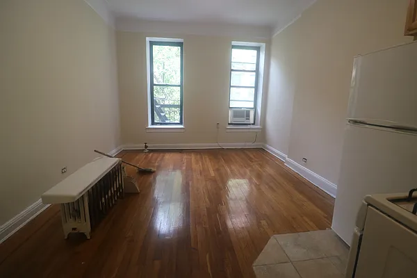 Rented by LEE & ASSOCIATES NYC RESIDENTIAL LLC | media 11