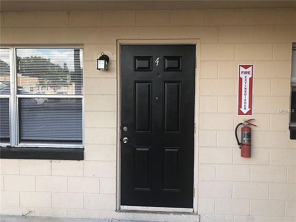 2nd image of 318 E Dakin Ave APT 4