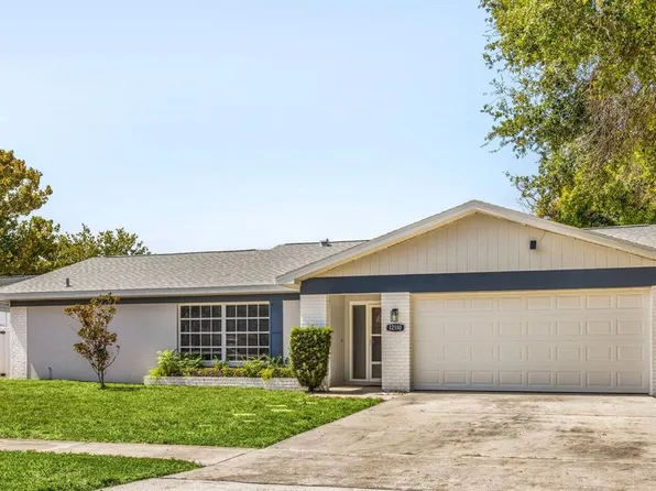 12110 93rd Way, Largo, FL 33773