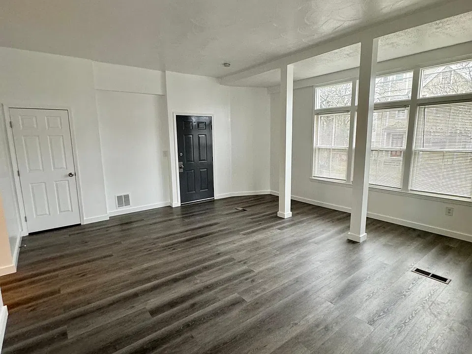 730 Ellsworth St #1