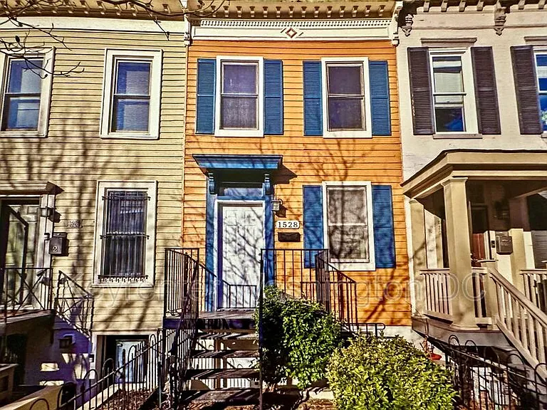 1528 8th St NW — Photo 2