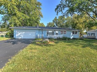 4750 Beacon Dr, Decatur, IL 62521