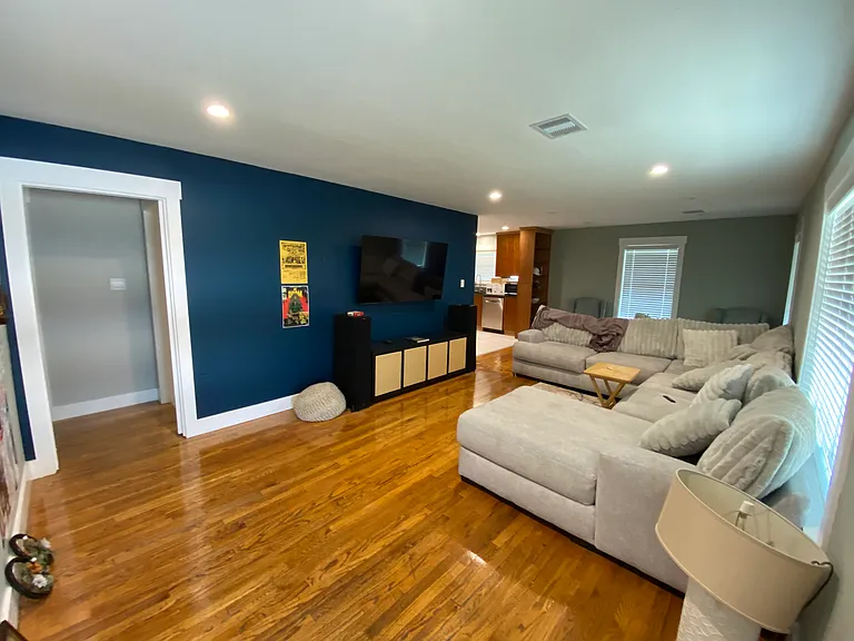 3806 Oaklawn St — Photo 5