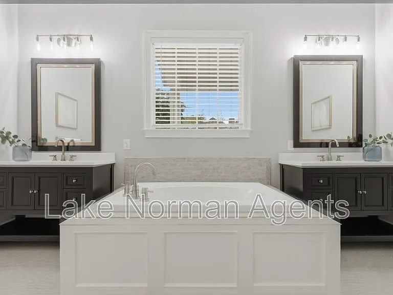 505 Stonemarker Rd — Photo 23