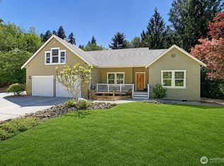 308 RIDGELAWN Place, Camano Island, WA 98282