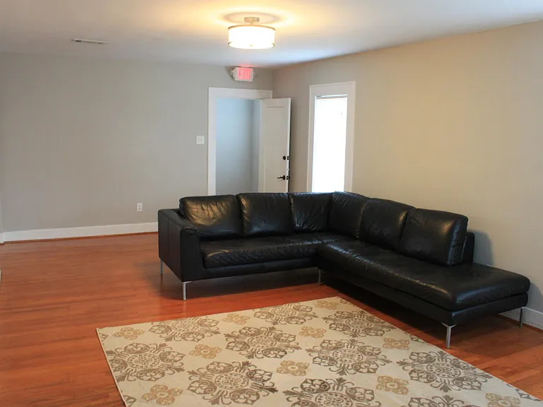 4720 Crawford St #2 — Photo 13
