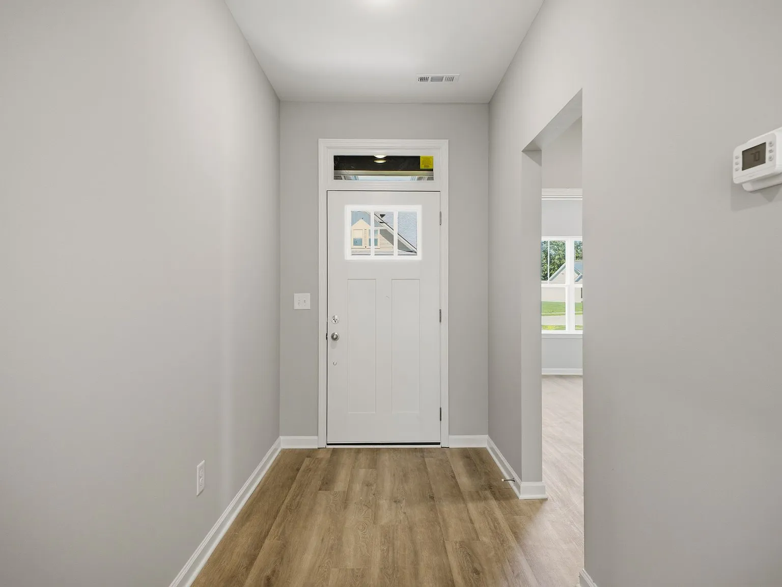 3 bed, 2.5 bath, 1450 sqft, $2,295 — Photo 4