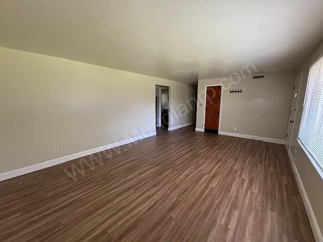 2316 Lima Ln — Photo 3