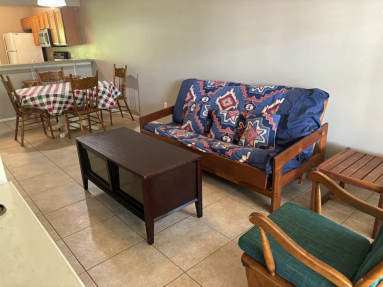 129 Reserve Cir #209 — Photo 2