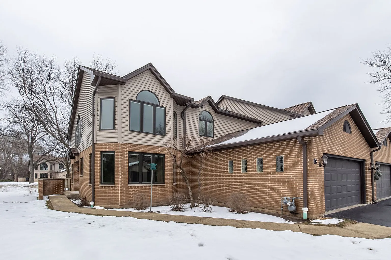 2108 N Juniper Ln photo 1