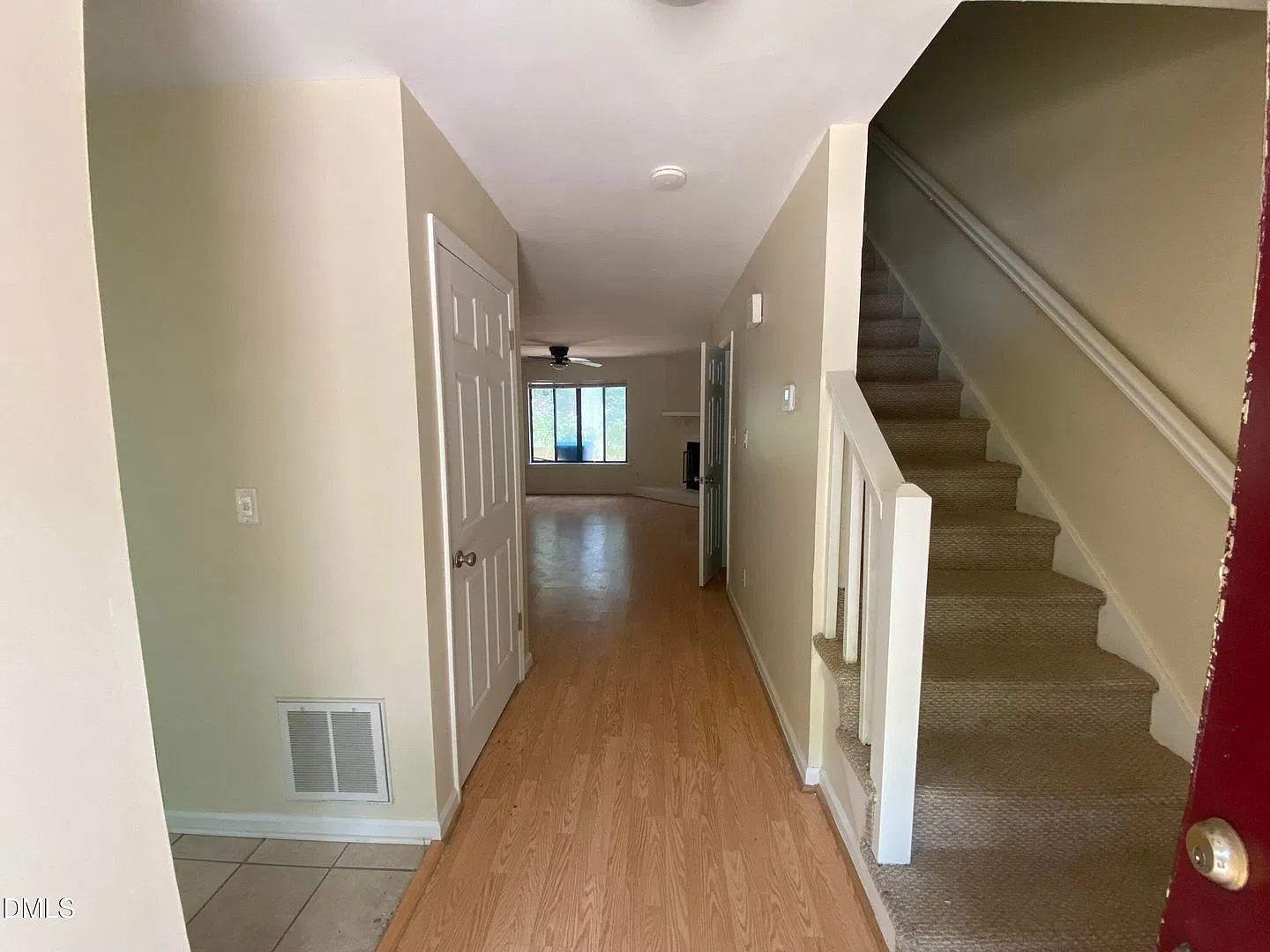2420 Stadium Dr APT E — Photo 3