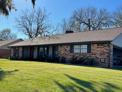 327 Petunia St, Lake Jackson, TX, 77566