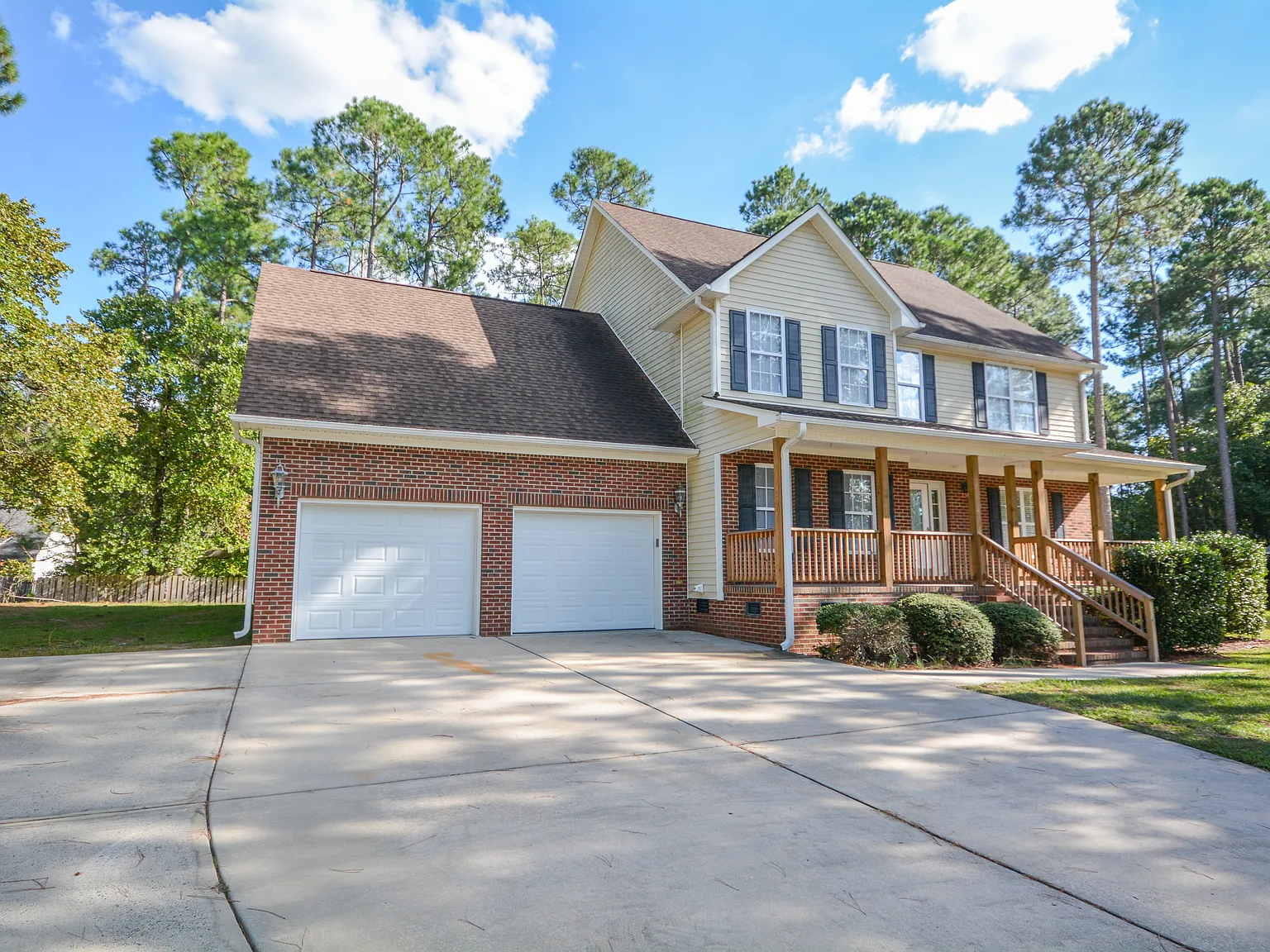 149 Wateredge Ln — Photo 2