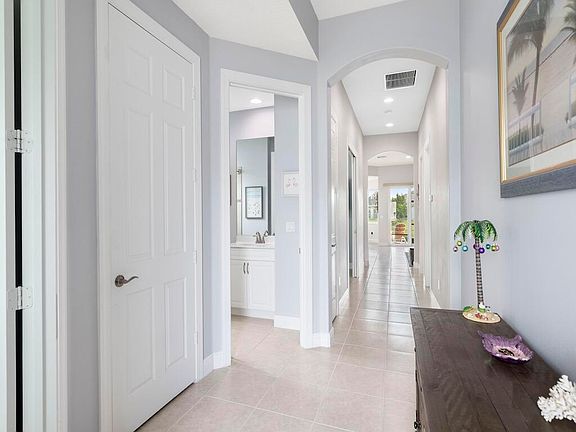 4th image of 2558 Bella Vista Circle