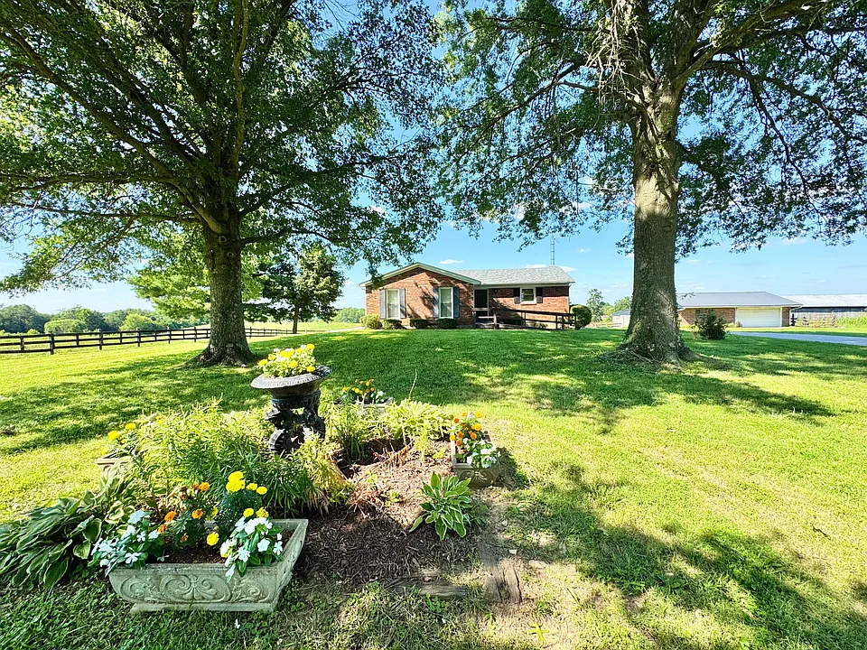 1218 Nevins Station Rd