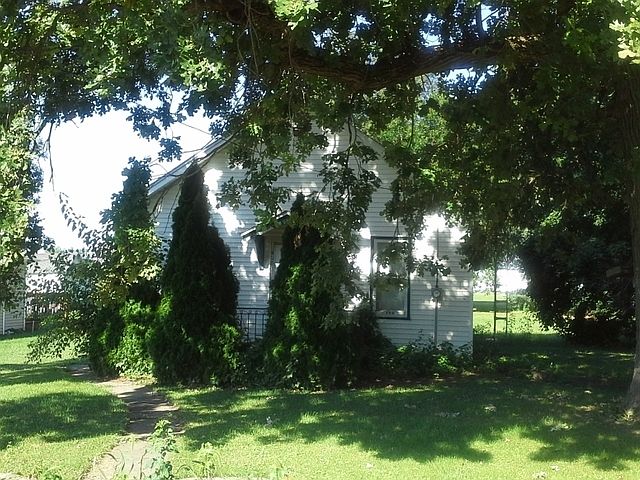 1st image of 408 N Center St