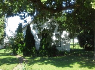 408 N Center St, Seatonville, IL 61359