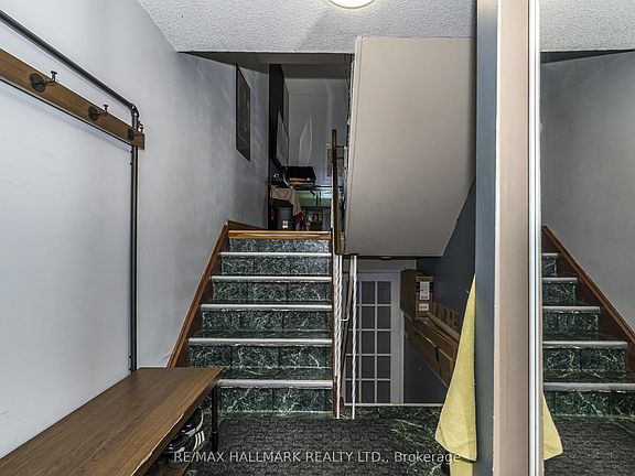 3rd image of 1330 Trowbridge Dr #42