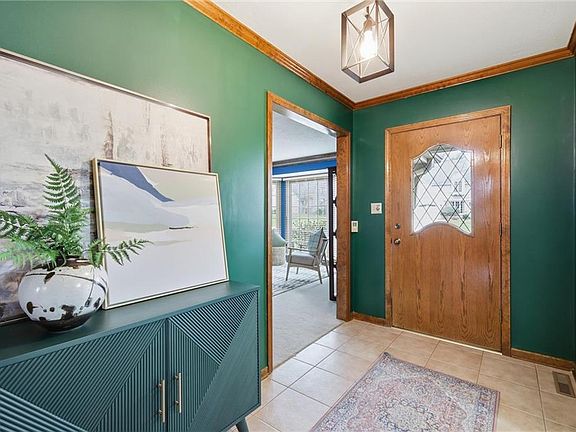 4th image of 12333 Pembroke Ln