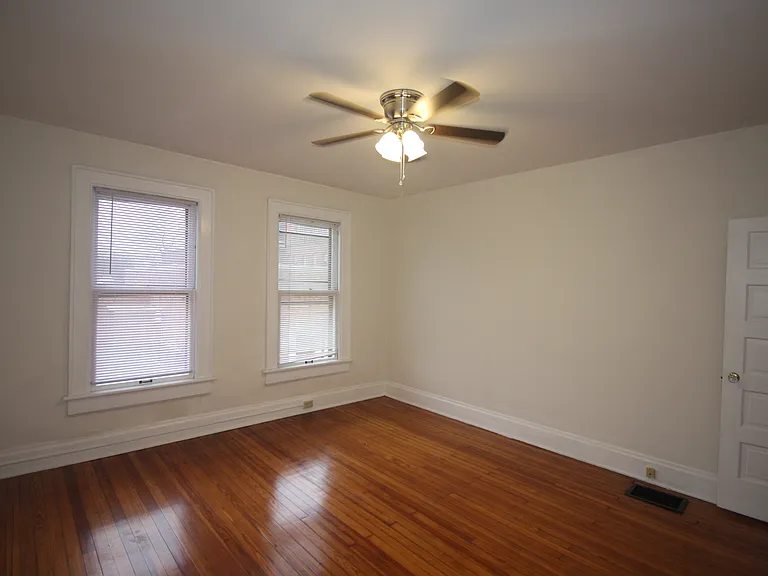 74 W Greenwood Ave — Photo 17