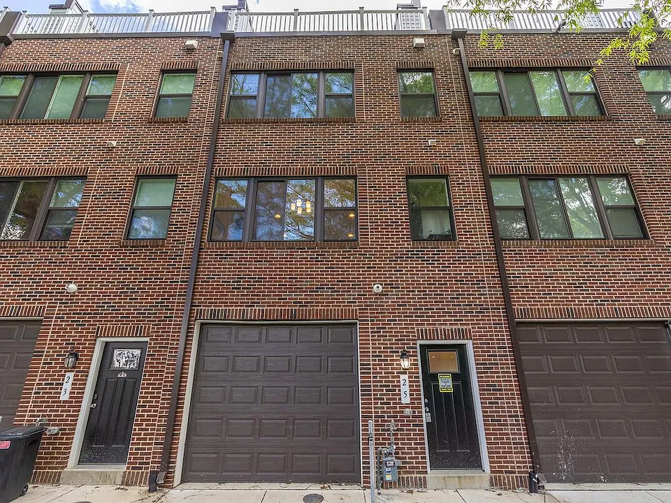25 S Bethel St