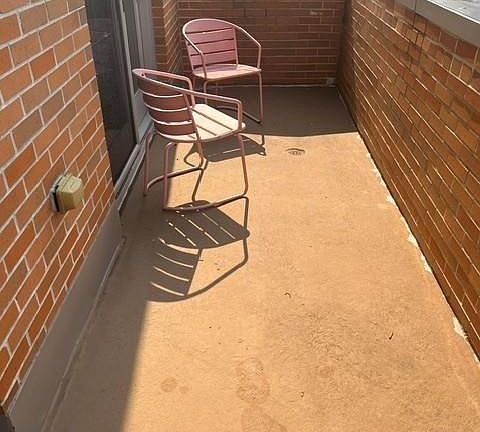 5th image of 102 York Ave #8