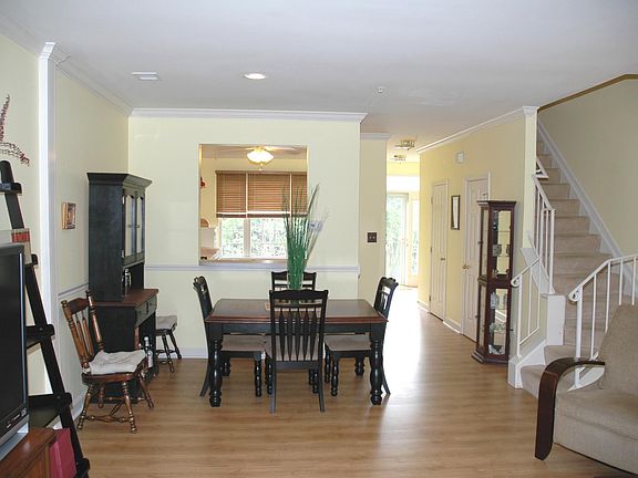 5th image of 2614 Willow Leaf Ct