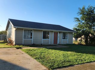 2133 SE Turnpike Ave, Topeka, KS 66605