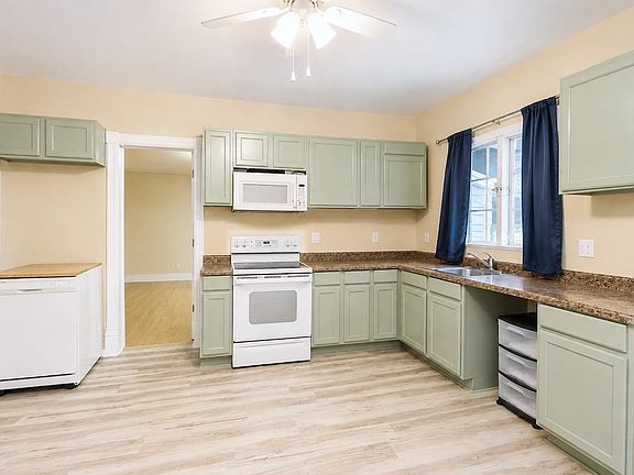 5th image of 713 Saint Lawrence Ave
