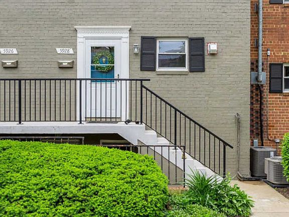 2nd image of 5928 Mayflower Ct