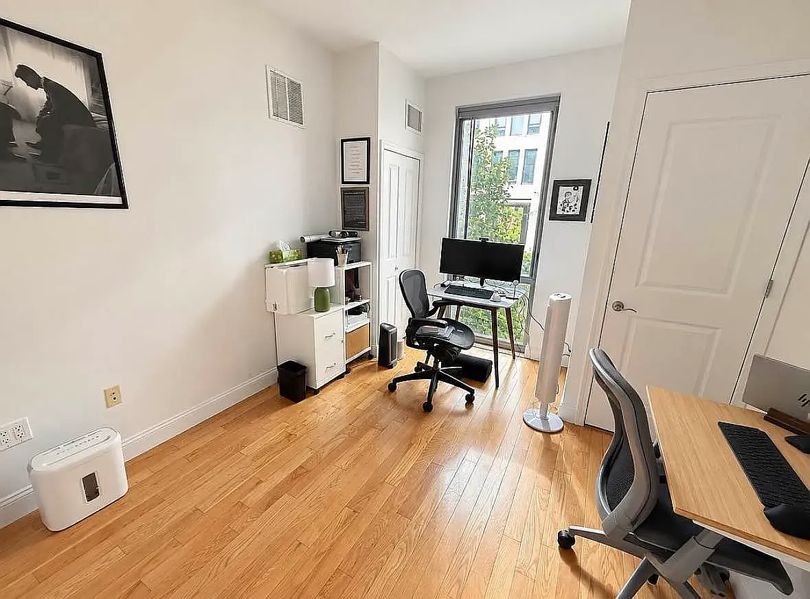 114 4th Avenue — Photo 3