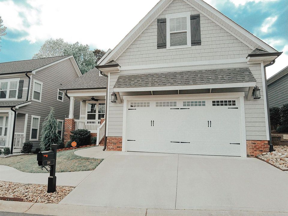 1st image of 104 Worthington Ct