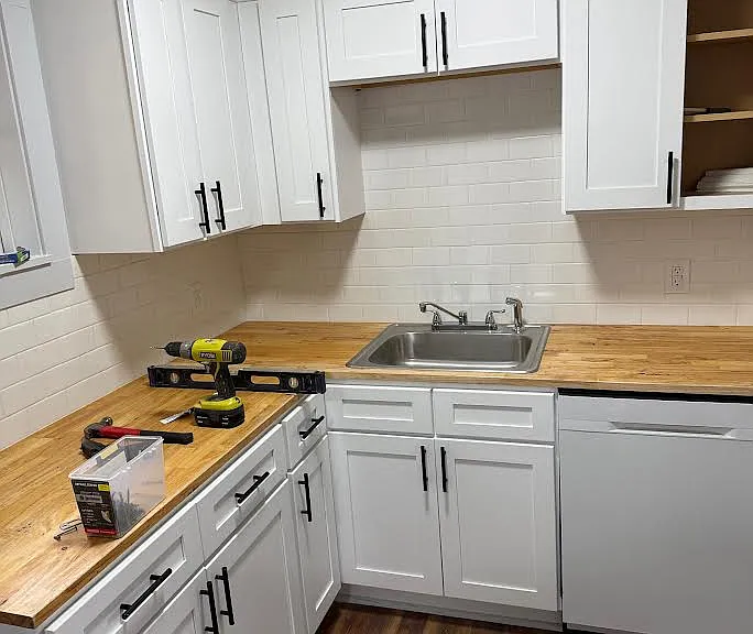 363 Michigan Ave #B — Photo 1