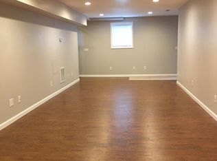 411 Knob Hill Dr, Bristol, TN 37620