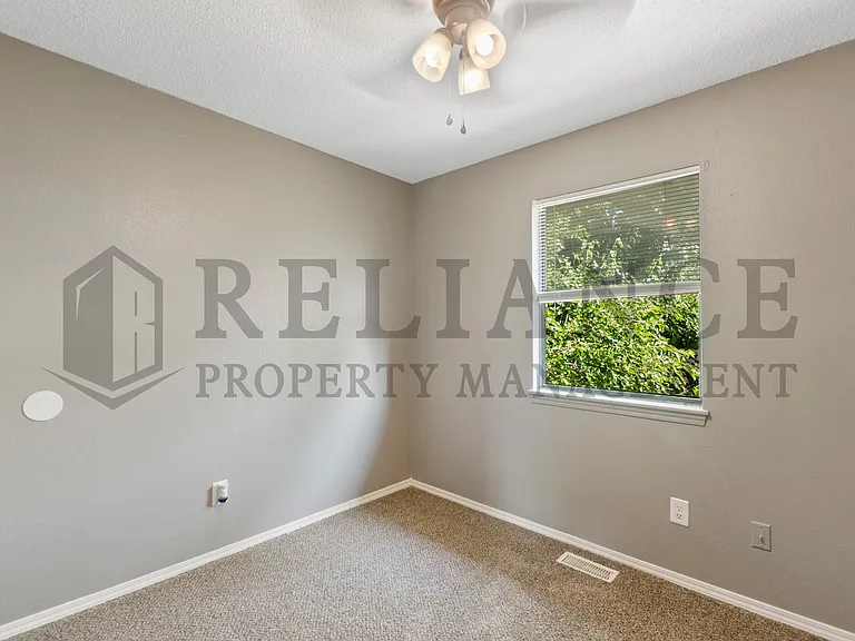 1526 E Fortuna St — Photo 23