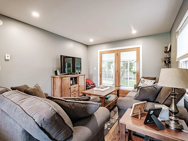 169 Holm Ave — Photo 37