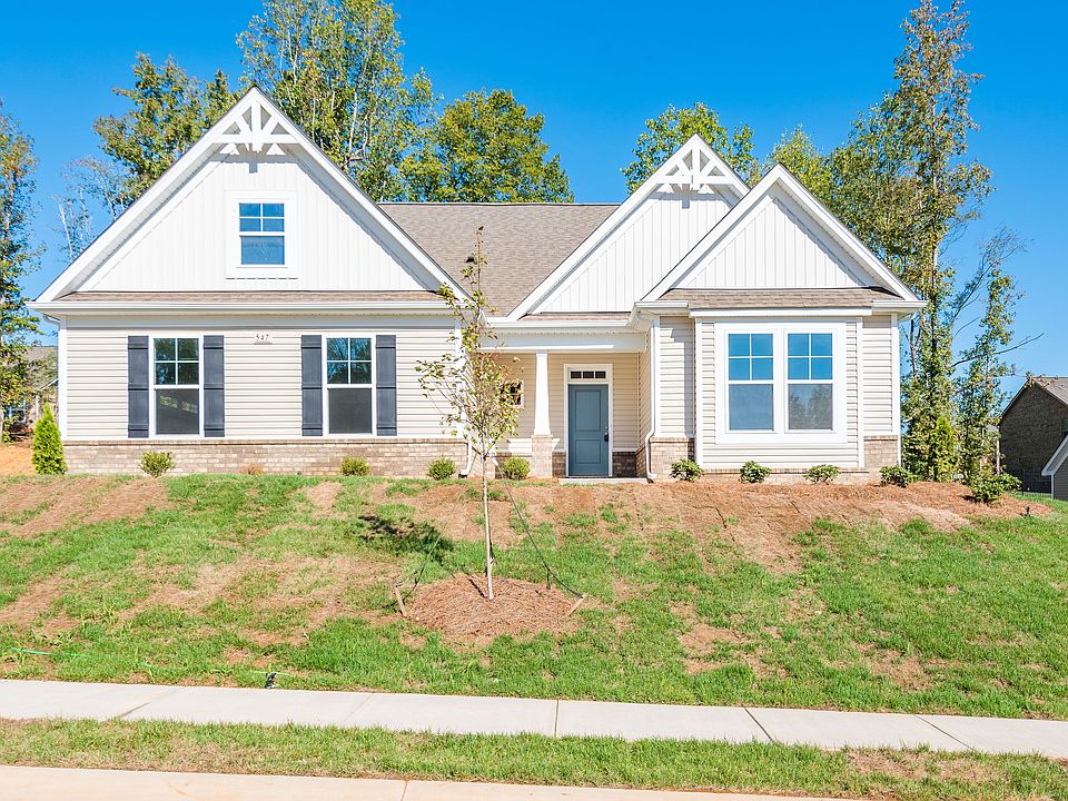 1st image of 547 Rosemore Pl
