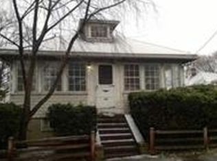 2 Canton Rd, Quincy, MA 02171