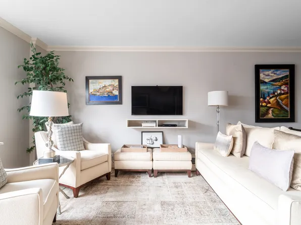 440 East 79th Street image 1 of 18